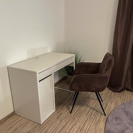 Paderborn City - Parkplatz - Netflix Apartment Luaran gambar